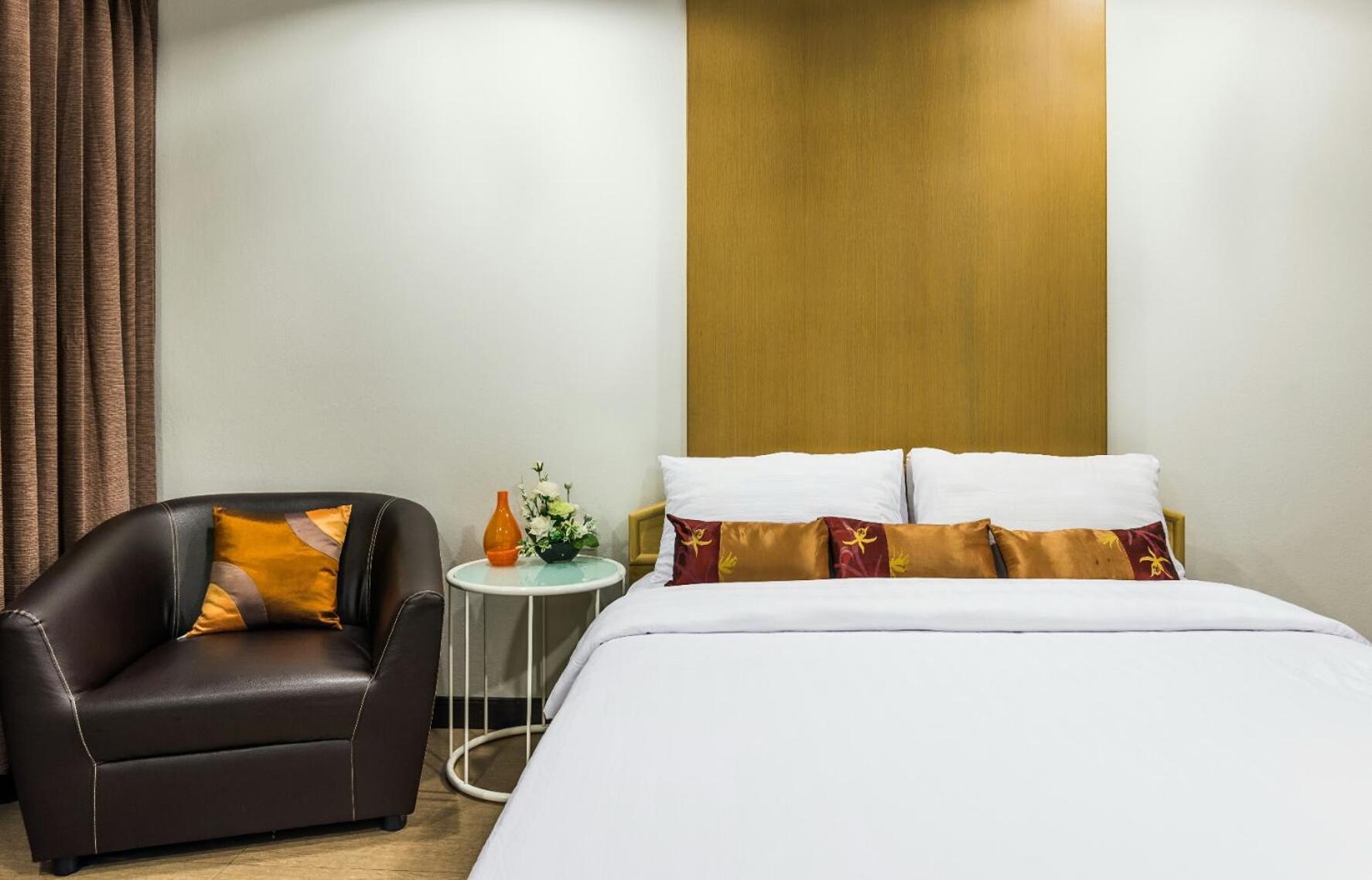 Bb Garden Resort Банкок Екстериор снимка
